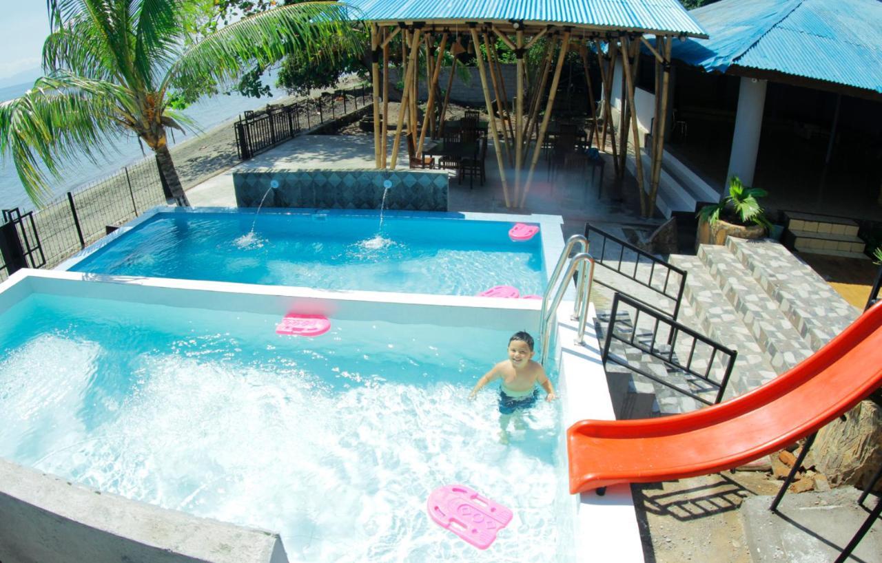 Fx72 Beach Resort Maumere Exterior photo